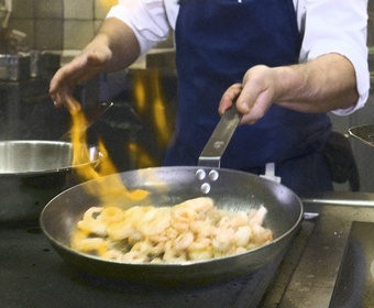 PS carbon steel pan in action